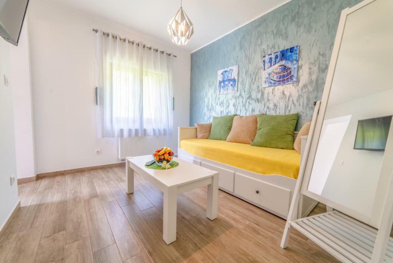 Villa Nave Zaton  Exteriör bild