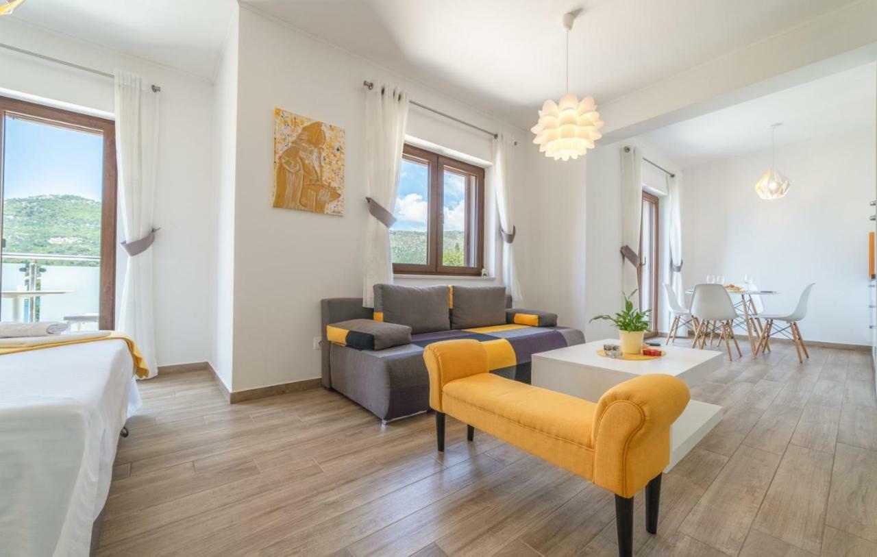 Villa Nave Zaton  Exteriör bild